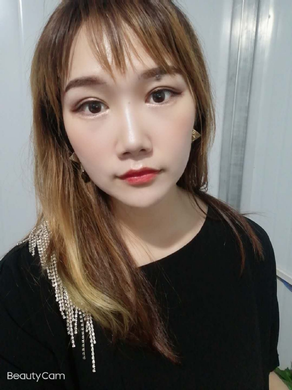 艾薇的第四张照片--驻马店父母相亲团